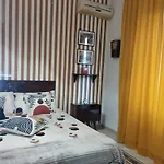 Nana In Movida *